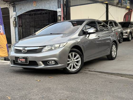 HONDA CIVIC 1.8 LXS 16V FLEX 4P AUTOMÁTICO